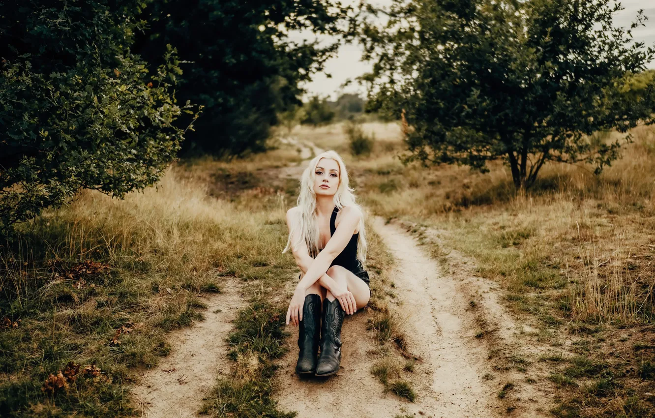 Photo wallpaper road, girl, Loba