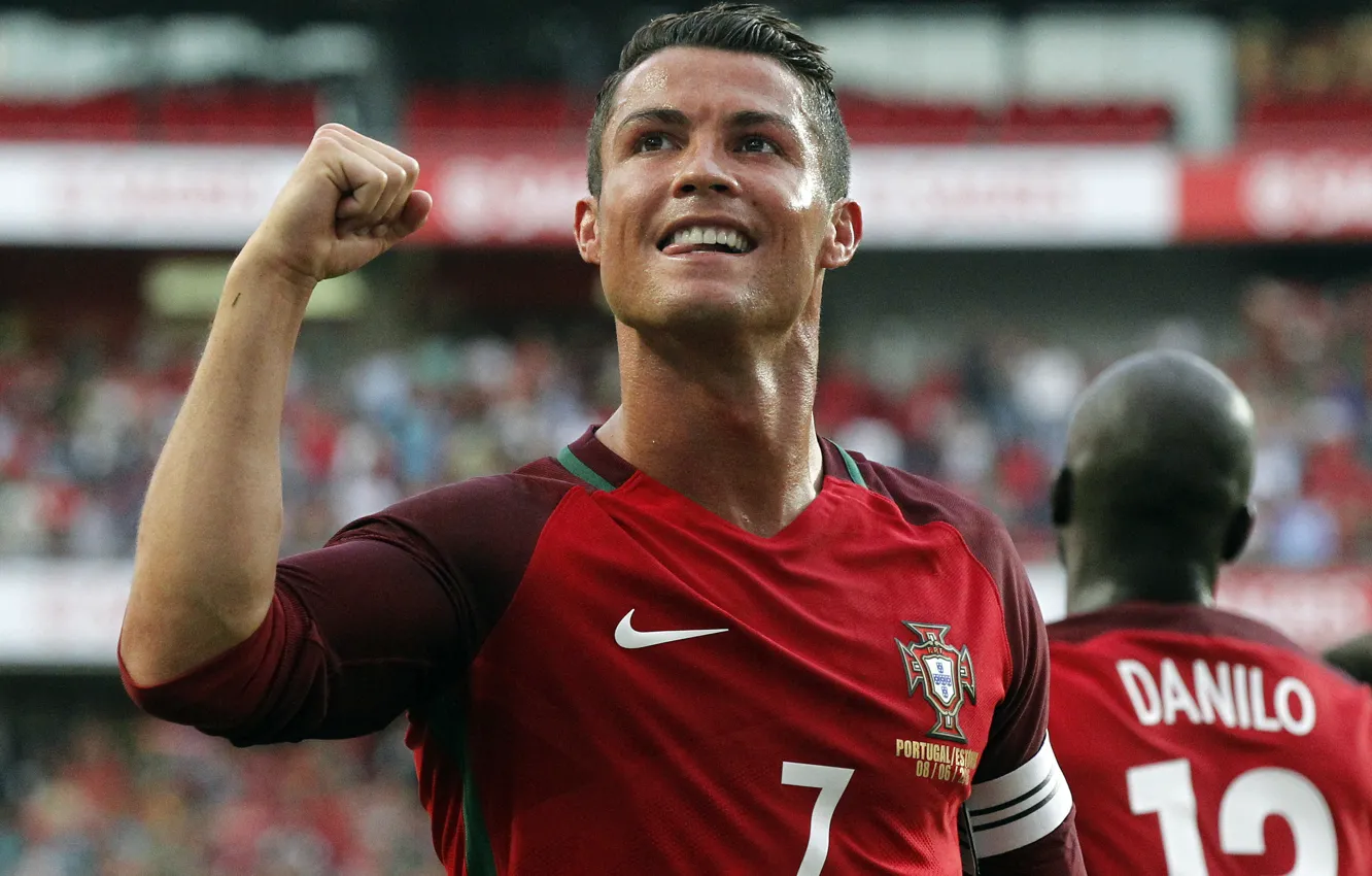 Photo wallpaper joy, football, victory, form, Portugal, Cristiano Ronaldo, player, football