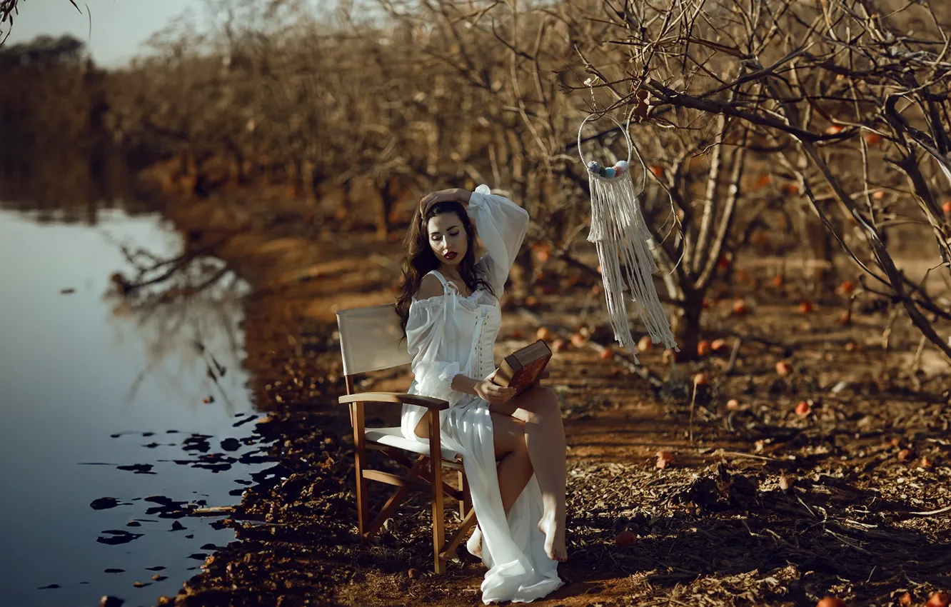 Photo wallpaper girl, lake, shore