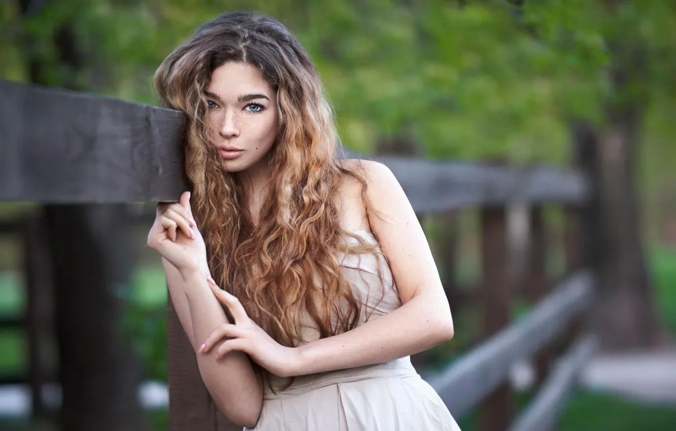 Photo wallpaper hair, portrait, freckles, Sonia