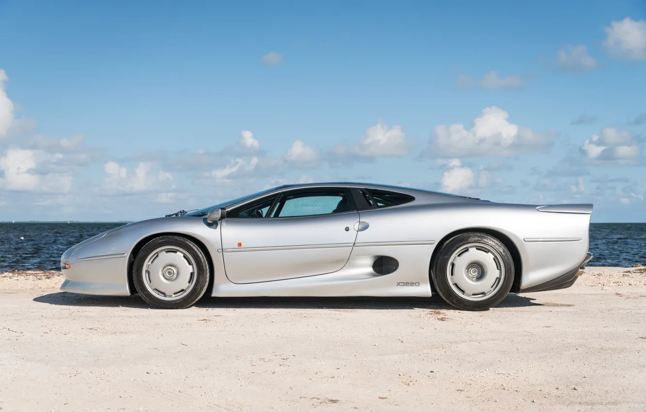 Photo wallpaper Jaguar, supercar, Jaguar XJ220, side view