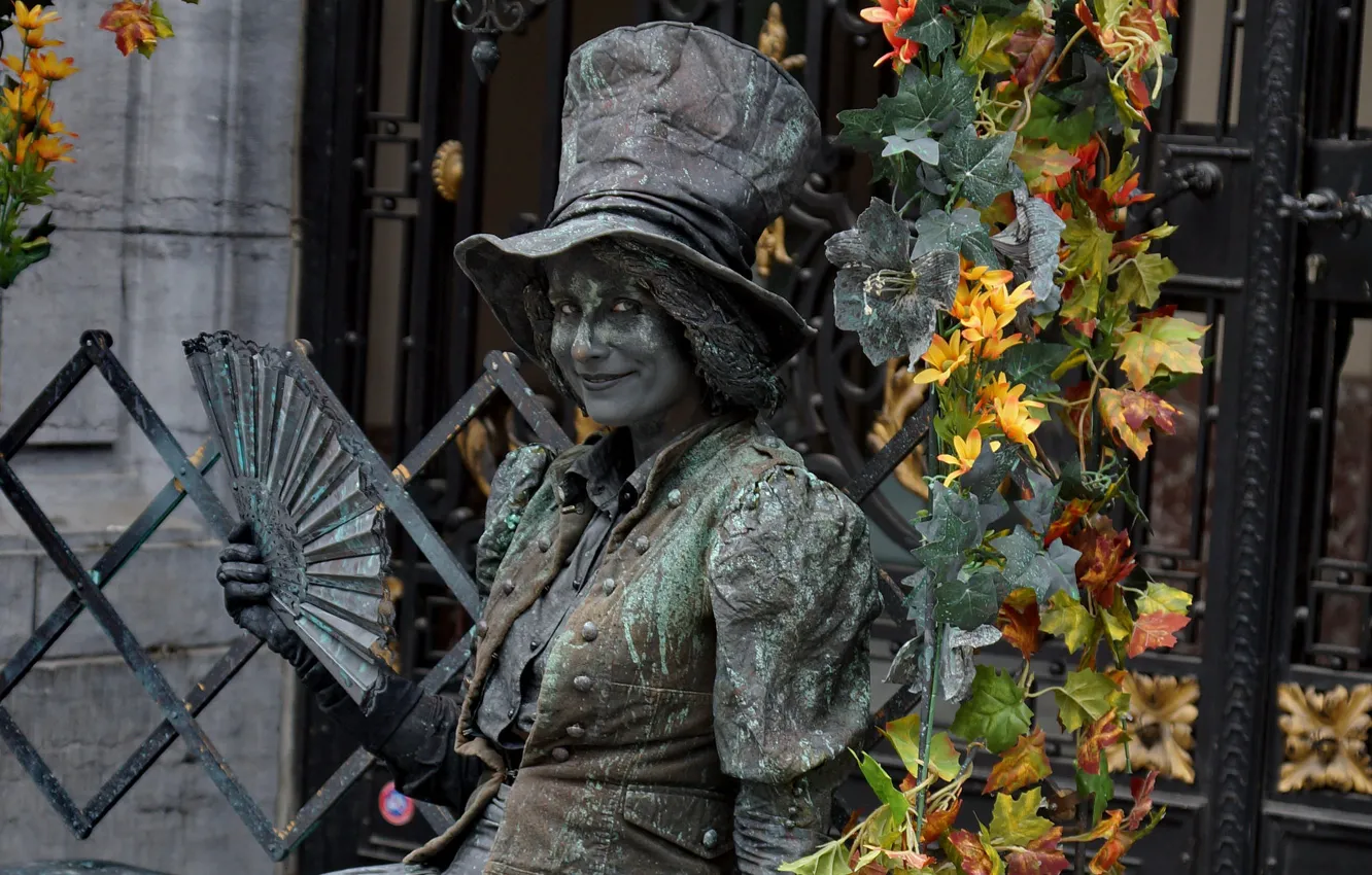 Photo wallpaper girl, fan, costume, ivy