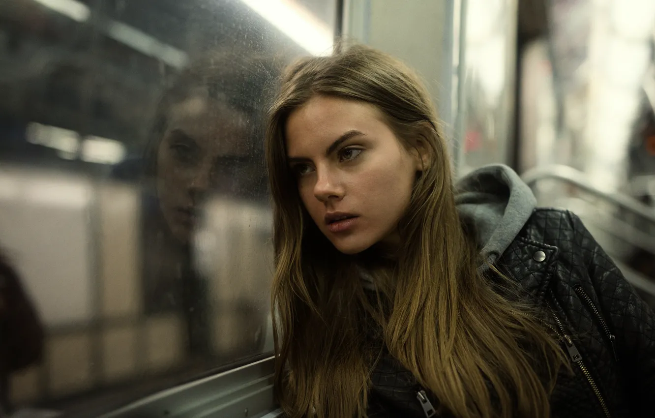 Photo wallpaper girl, face, reflection, Kate