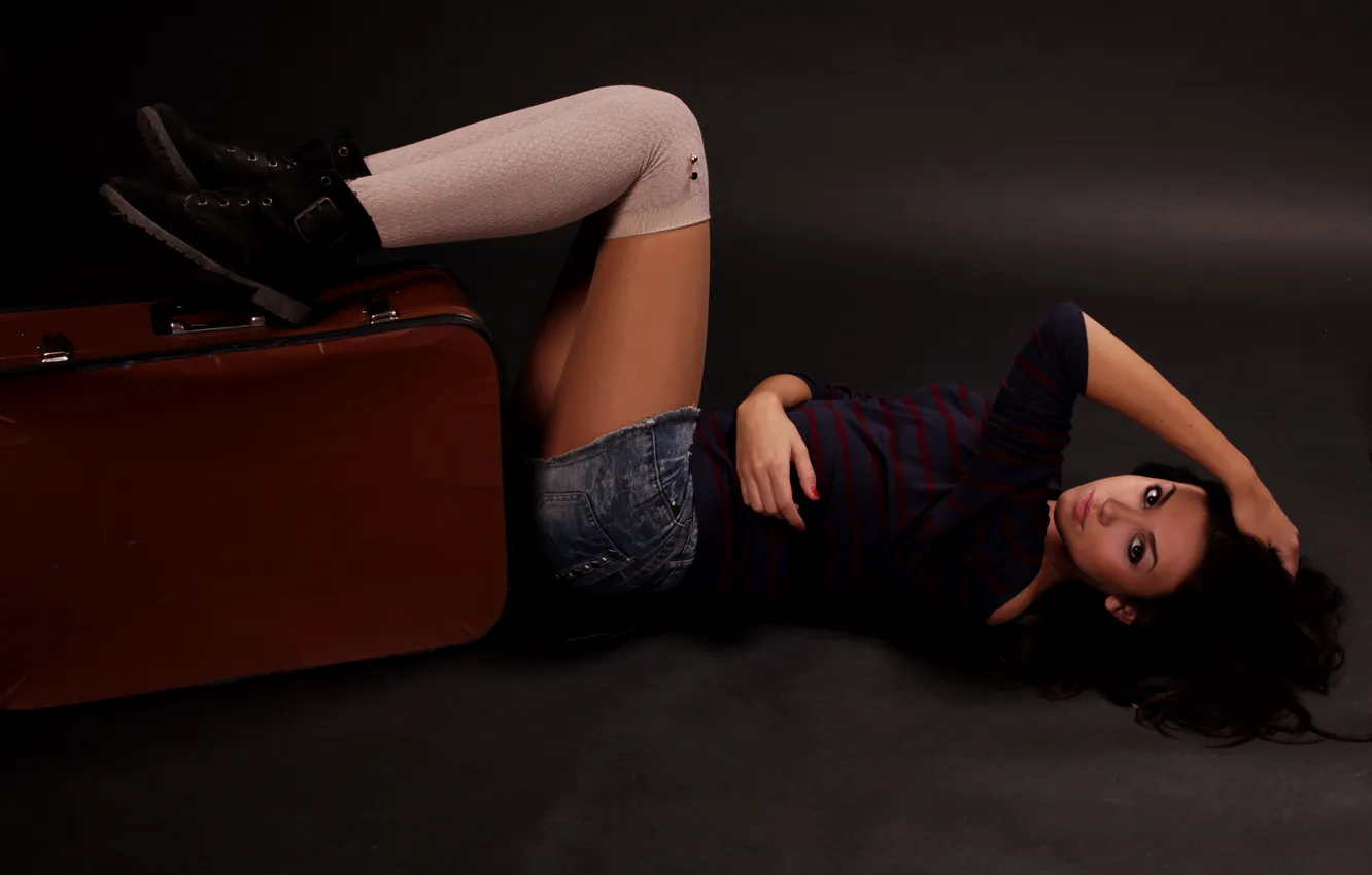 Photo wallpaper model, shorts, lies, suitcase, beautiful, Kate Dobrenko