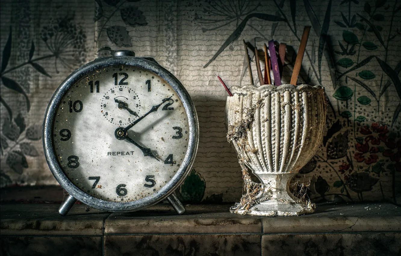 Photo wallpaper watch, dust, vintage