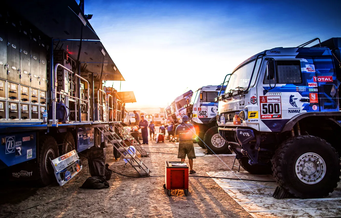 Photo wallpaper Sunset, The evening, Machine, Truck, Master, Russia, 500, Kamaz