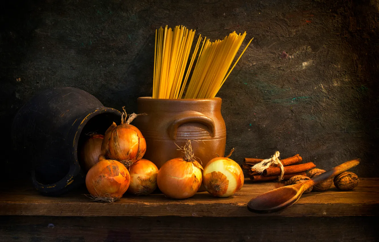 Photo wallpaper bow, pitcher, nuts, spaghetti