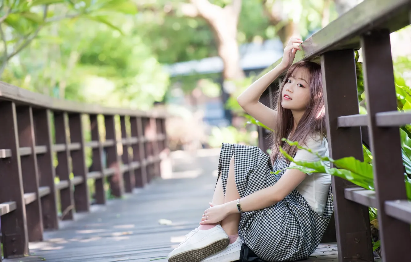 Photo wallpaper girl, bridge, Asian