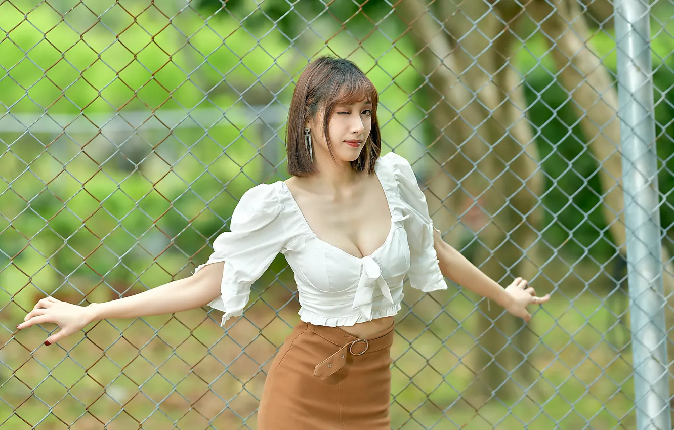 Photo wallpaper girl, face, the fence, figure