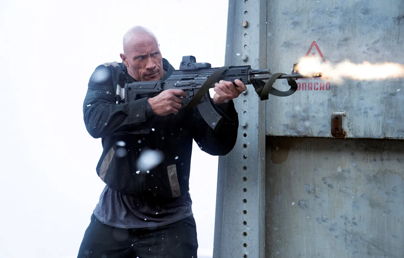 Photo wallpaper snow, weapons, Dwayne Johnson, Dwayne Johnson, Red Notice, Red Notification, John Hartley