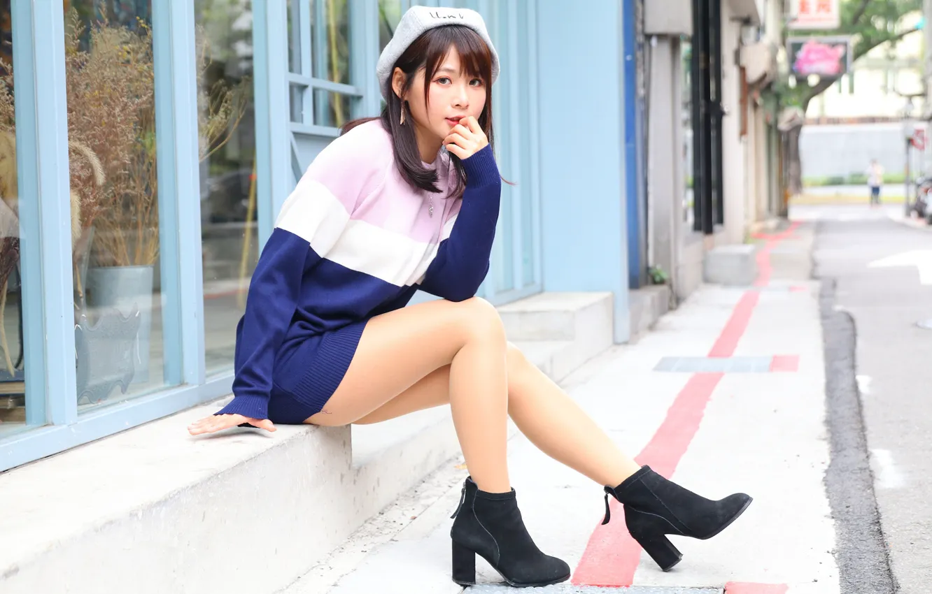 Photo wallpaper look, pose, model, portrait, makeup, dress, hairstyle, brown hair