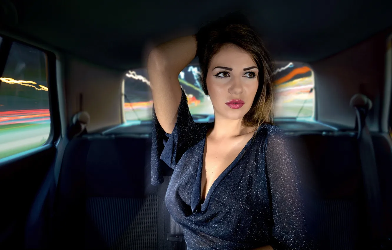 Photo wallpaper machine, girl, portrait