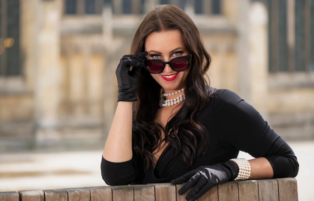 Photo wallpaper girl, sexy, smile, sweetheart, model, bright, portrait, necklace