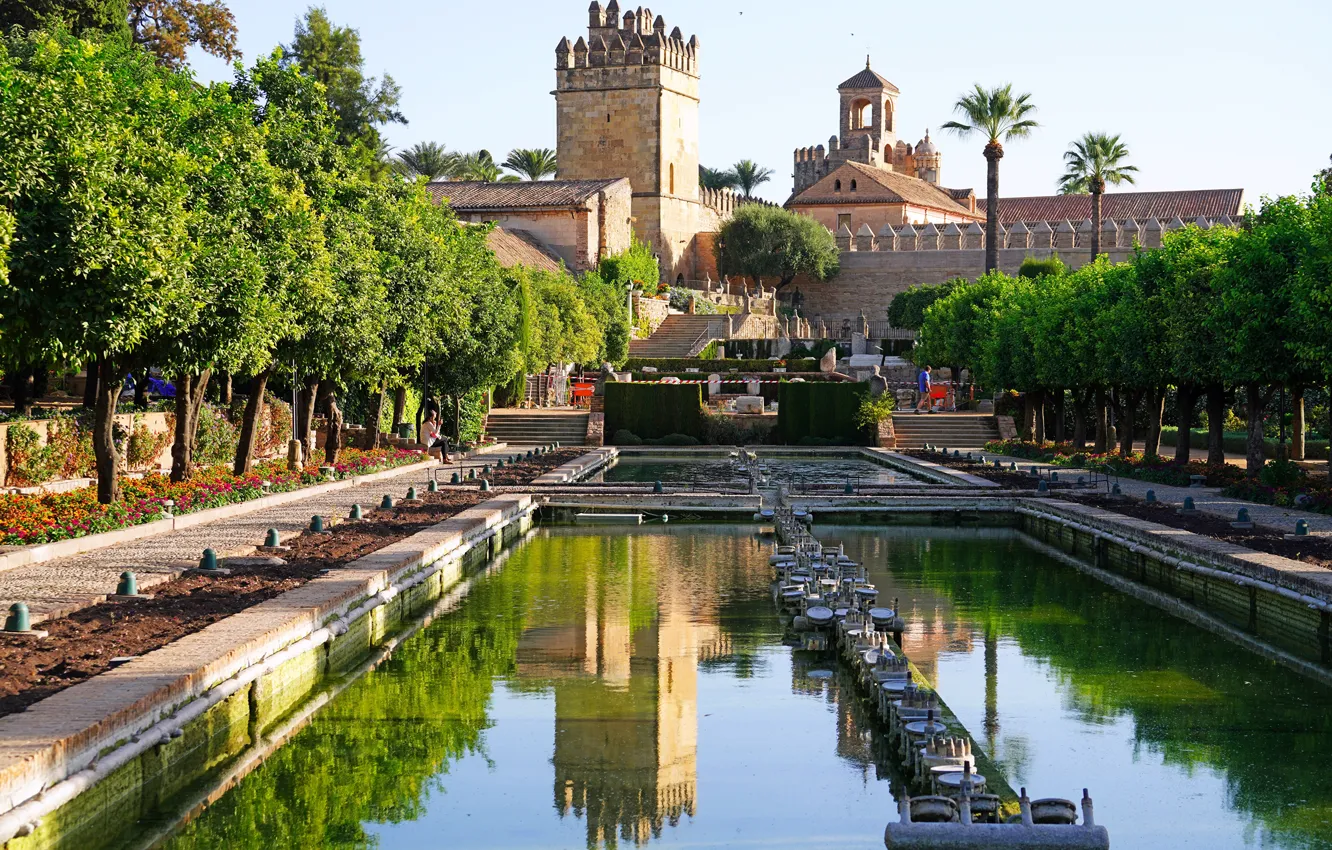 Photo wallpaper pond, garden, Spain, Cordoba
