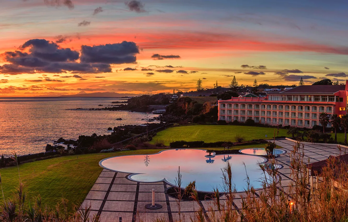 Photo wallpaper sea, sunset, lawn, coast, pool, horizon, the hotel, Portugal