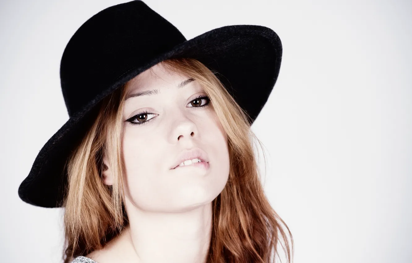 Photo wallpaper look, model, hat, Teresita