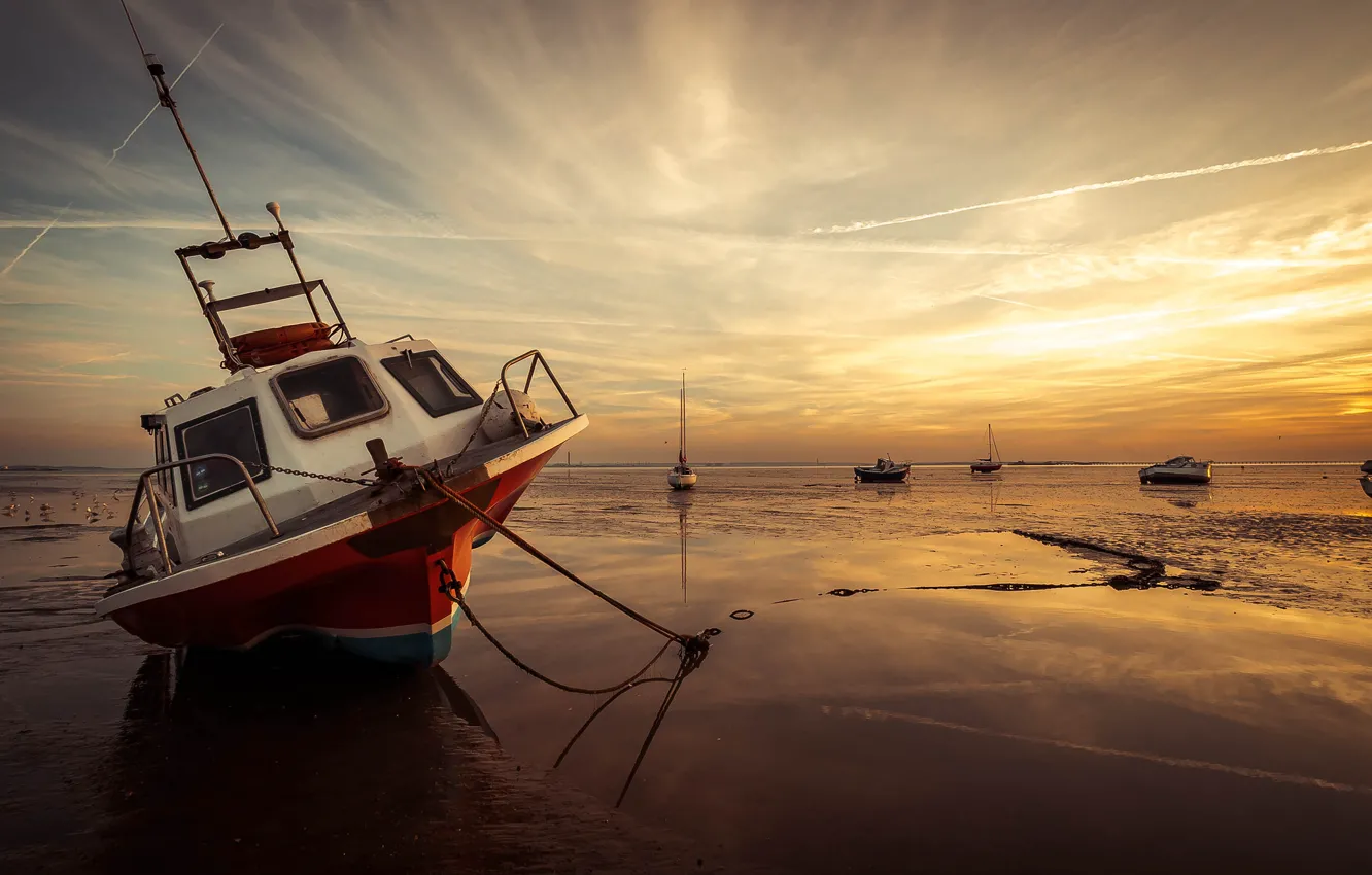Photo wallpaper sea, sunset, boats, tide