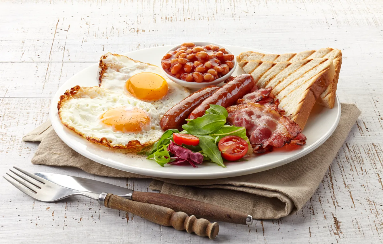 Photo wallpaper sausage, plate, knife, plug, scrambled eggs, tomatoes, bacon, toast