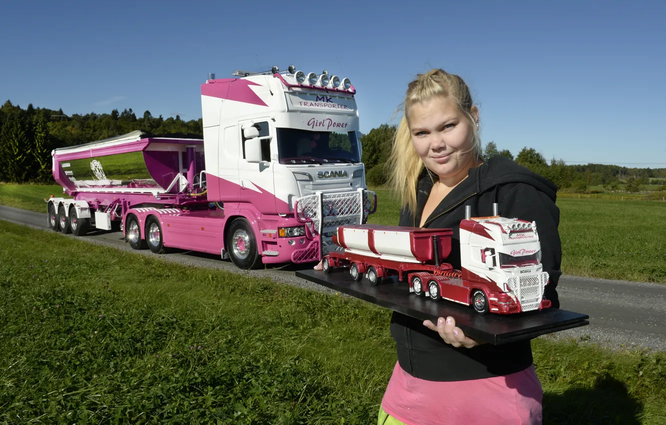 Photo wallpaper look, girl, Girls, blonde, truck, Scania, vaseline, molel auto