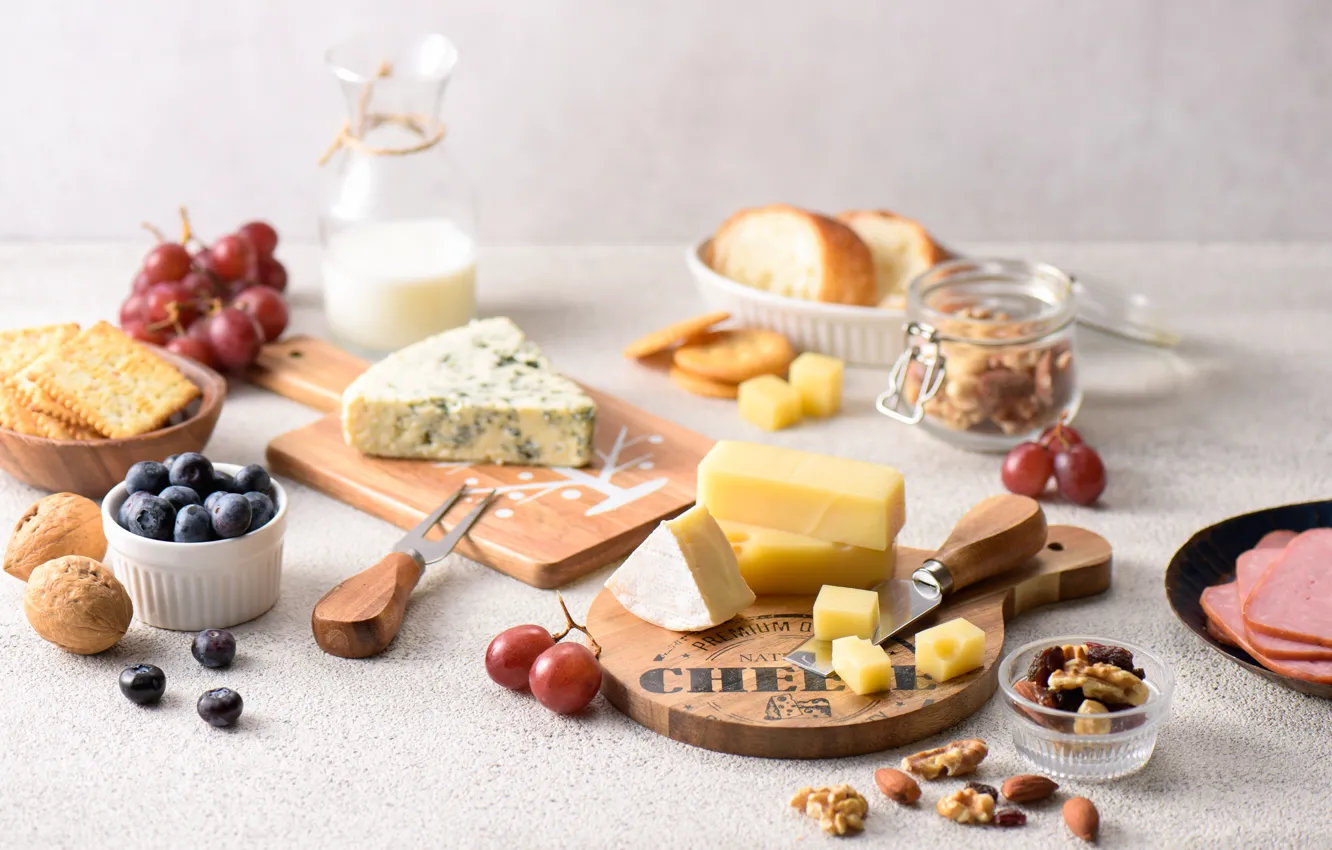 Photo wallpaper cheese, grapes, nuts, cuts