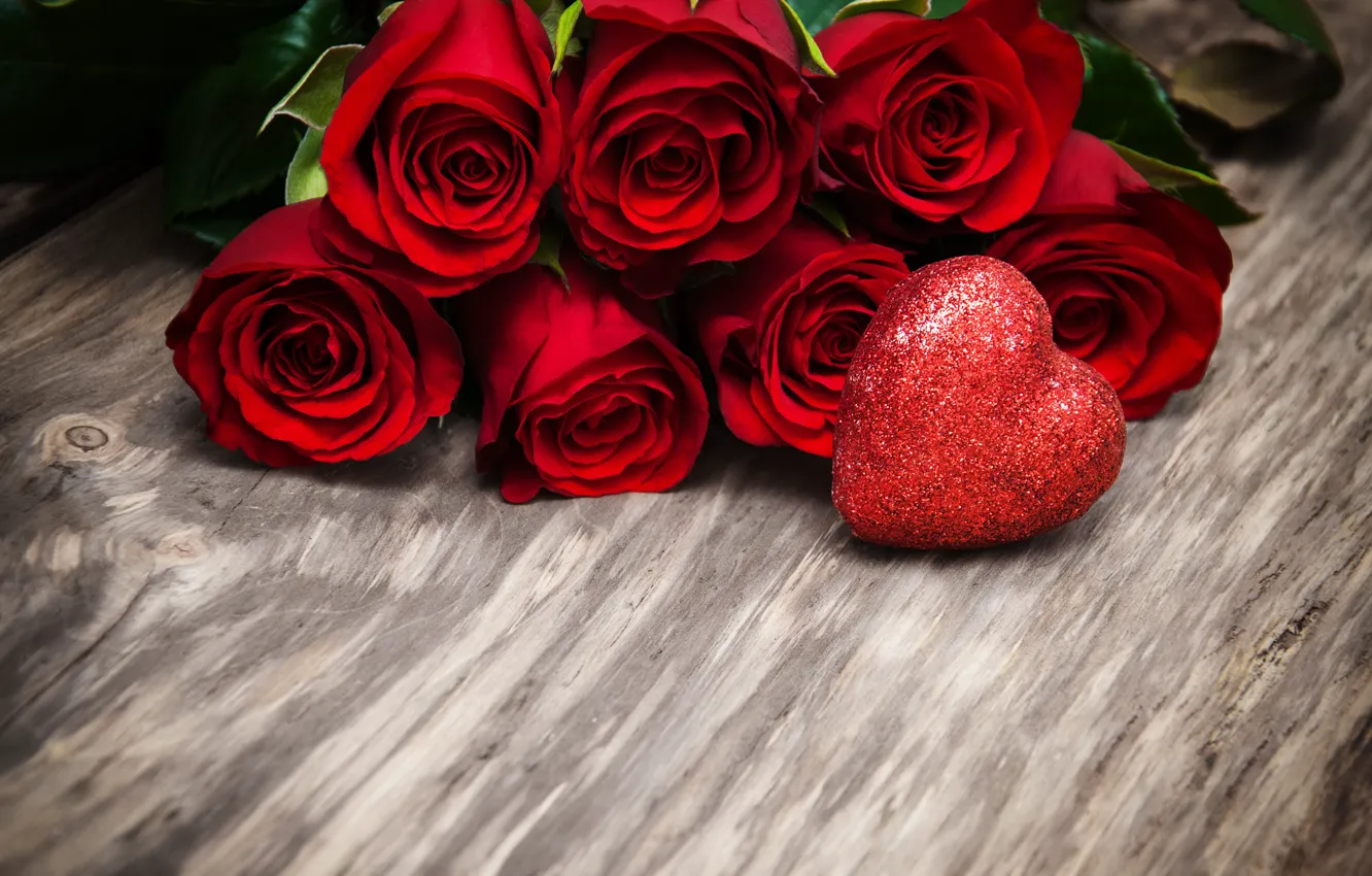 Photo wallpaper roses, red, love, buds, heart, wood, flowers, romantic