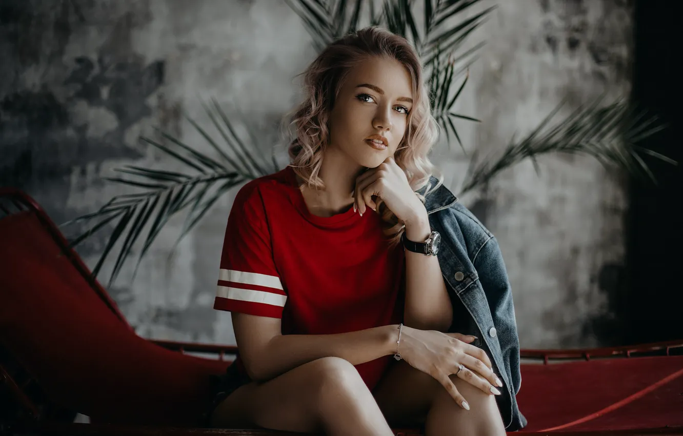 Photo wallpaper look, girl, pose, t-shirt, dzhinsovka, Valeria Taylor