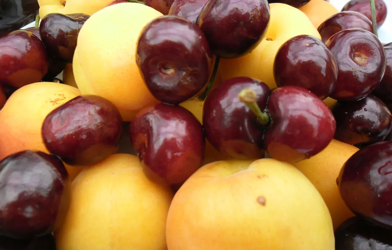 Photo wallpaper macro, yellow, red, food, fruit, peaches, cherry