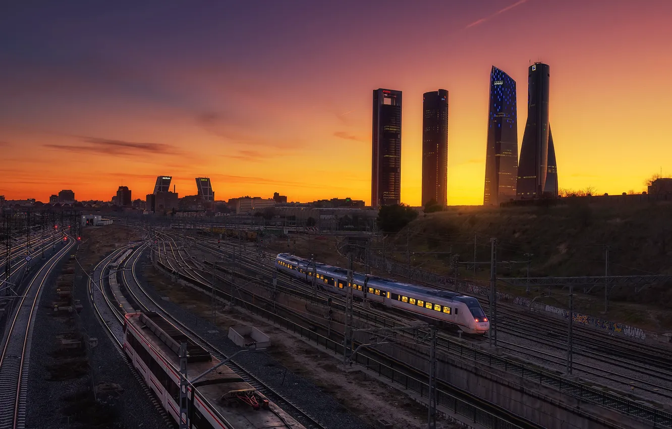 Photo wallpaper night, Madrid, Train station