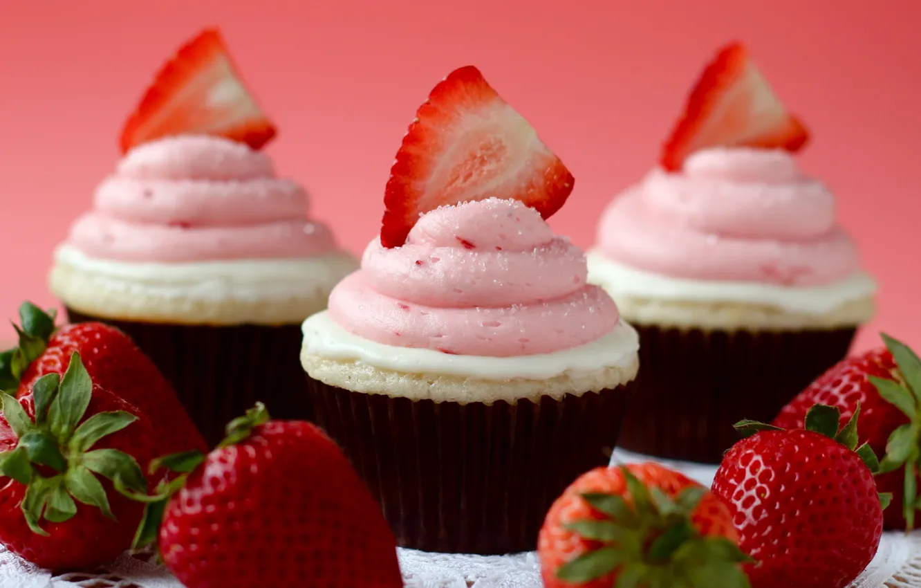 Photo wallpaper strawberry, cream, cupcakes