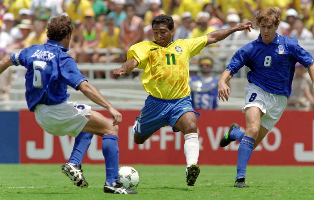 Photo wallpaper the ball, defender, striker, Brazilian footballer, Romario, Franco Baresi, world-cup-final-1994