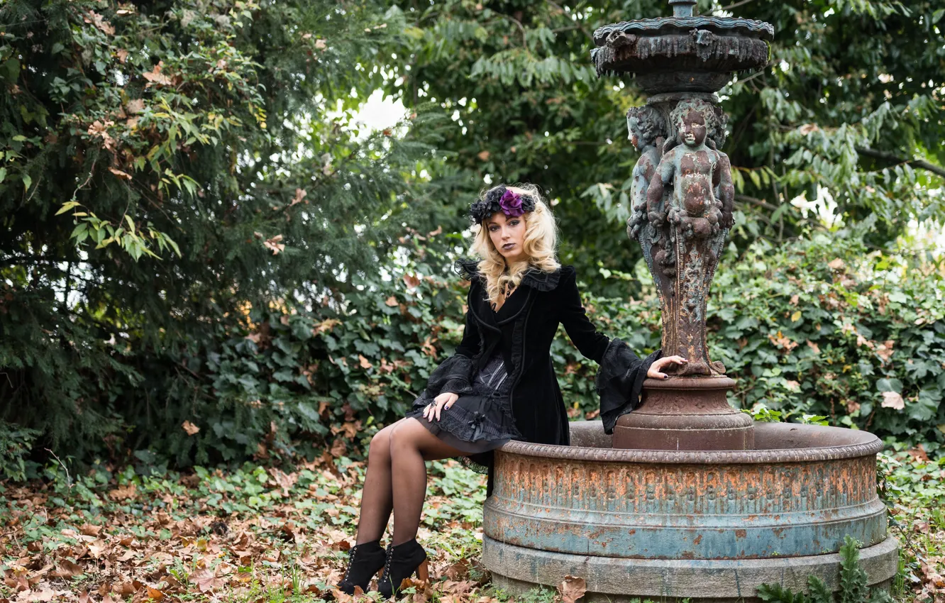 Photo wallpaper autumn, face, model, dress, fountain, legs, Deborah, broom