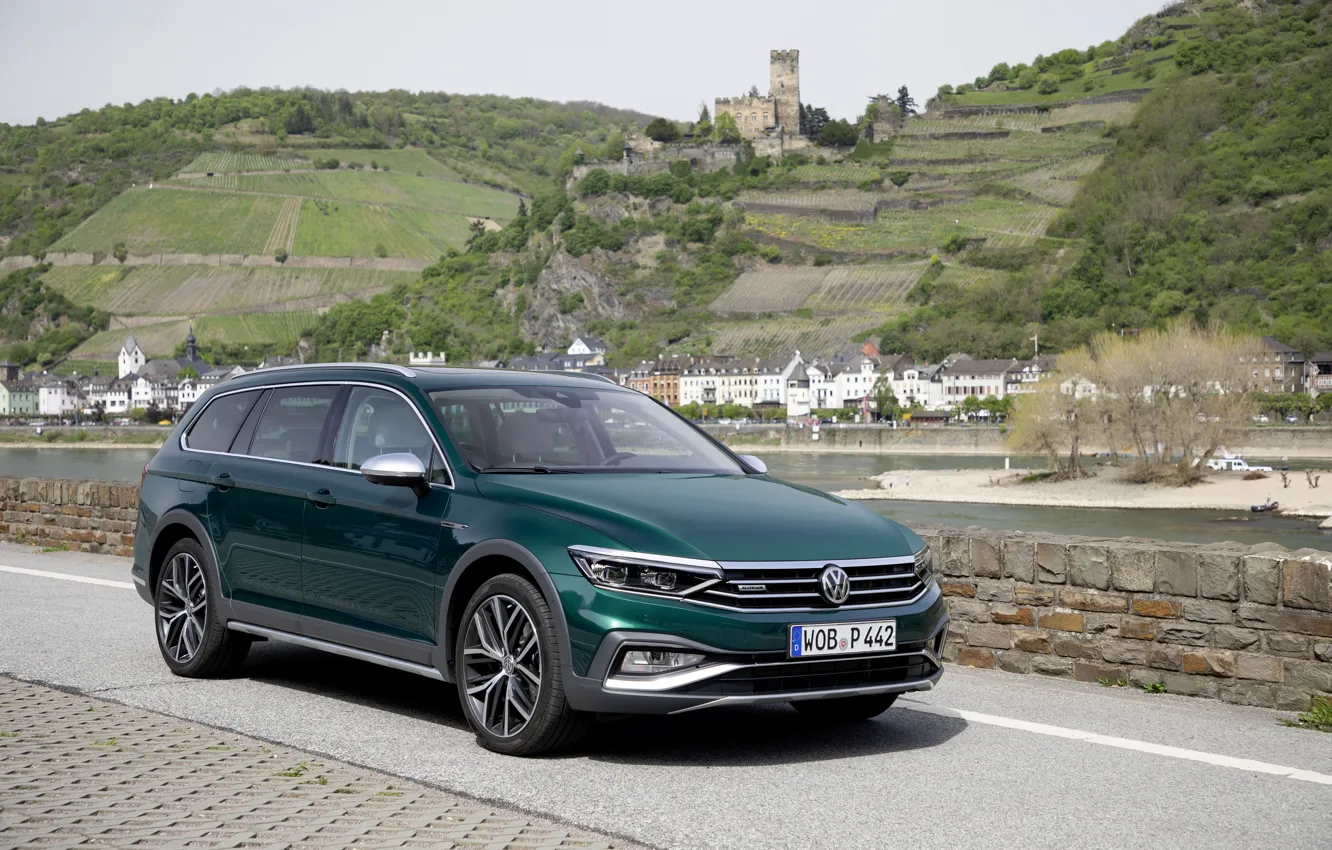 Photo wallpaper dark green, hills, Volkswagen, universal, Passat, Alltrack, 2019