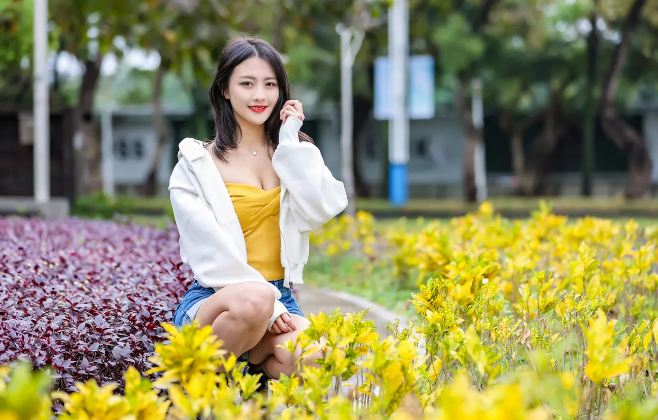 Photo wallpaper look, trees, flowers, pose, street, model, shorts, portrait