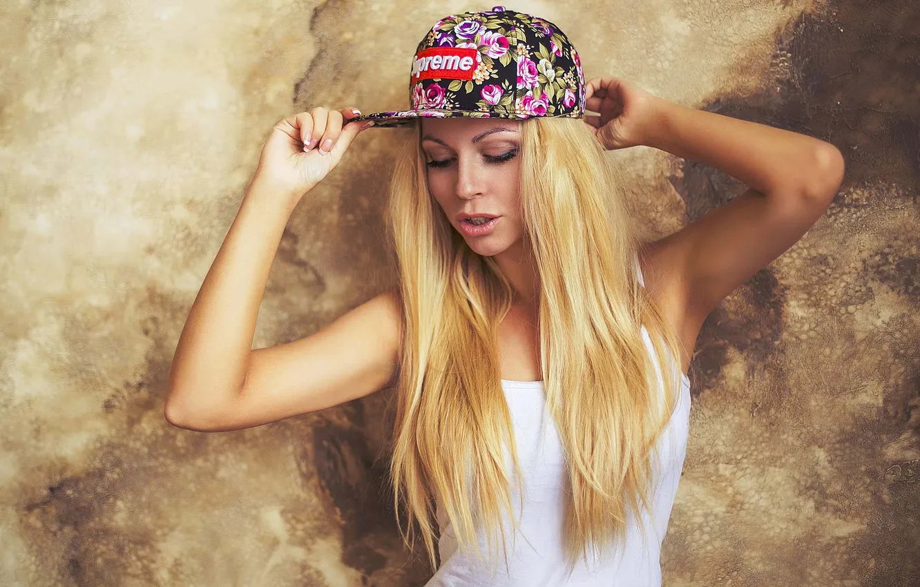 Photo wallpaper pose, background, model, portrait, hands, makeup, Mike, hairstyle