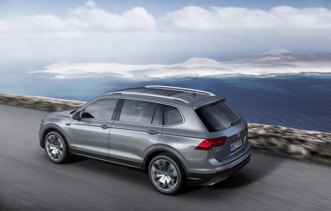 Photo wallpaper road, asphalt, grey, Volkswagen, pond, Tiguan