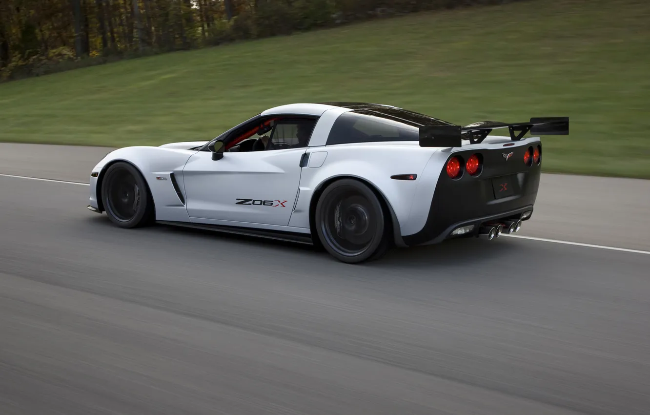 Photo wallpaper speed, track, Corvette