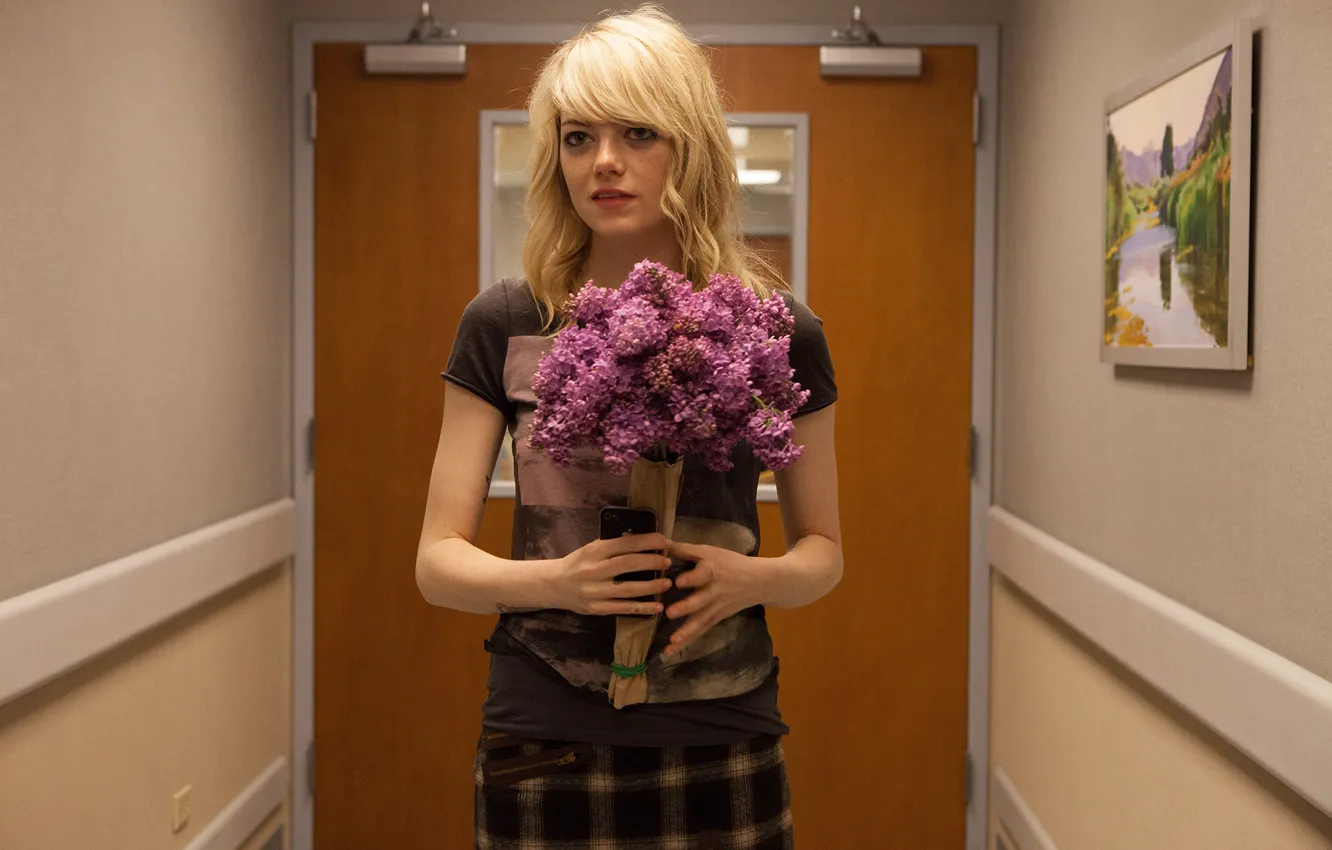 Photo wallpaper flowers, bouquet, corridor, blonde, Emma Stone, Emma Stone, Birdman, Birdman