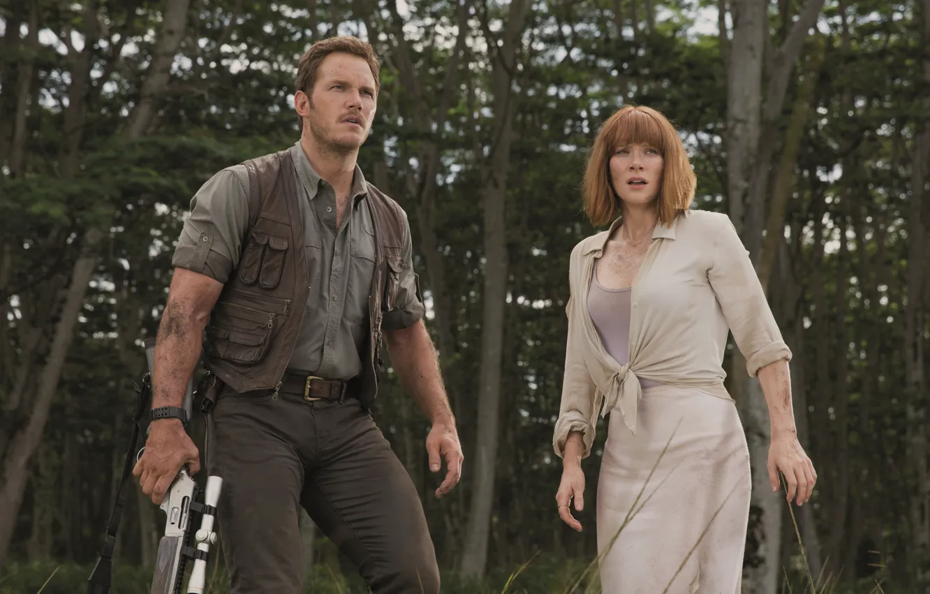 Photo wallpaper weapons, fiction, frame, jungle, Chris Pratt, Jurassic world, Bryce Dallas Howard, Jurassic World