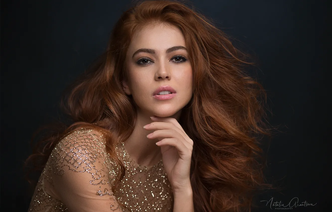 Photo wallpaper look, face, pose, background, model, portrait, hands, makeup