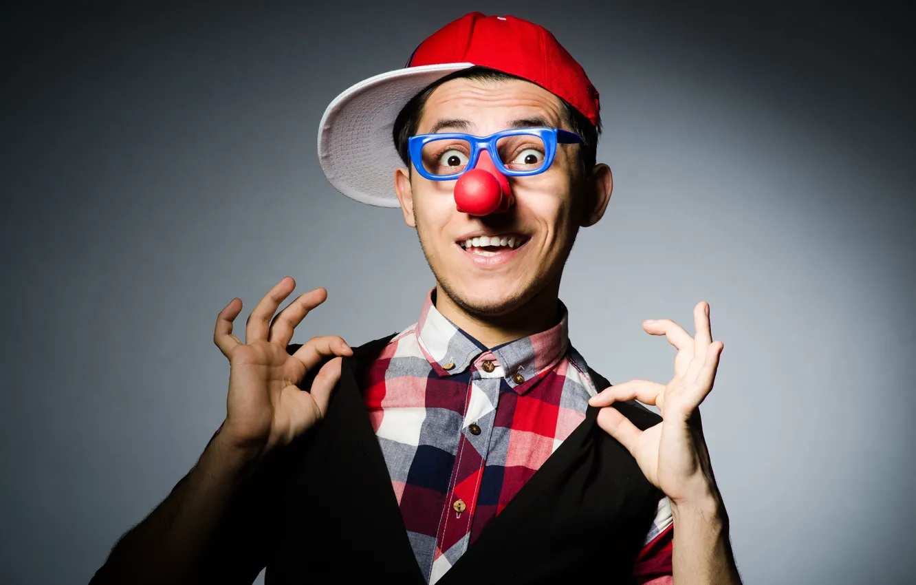 Photo wallpaper look, pose, smile, background, hands, clown, glasses, outfit