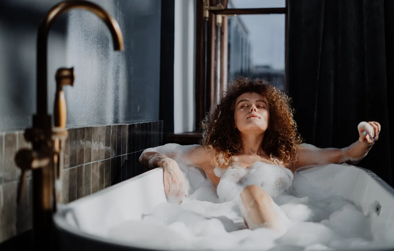 Photo wallpaper foam, ideal, crane, window, bath, bath, window, pleasure