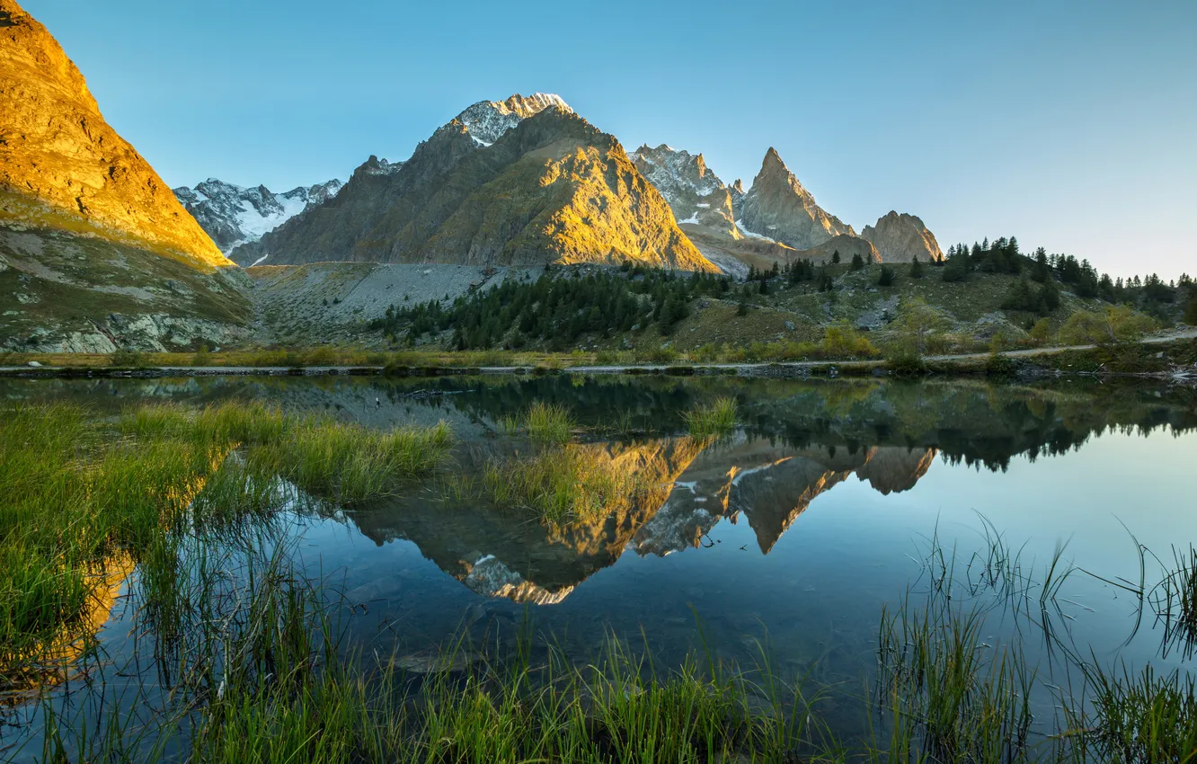 Photo wallpaper mountains, lake, reflection, the reeds, rocks