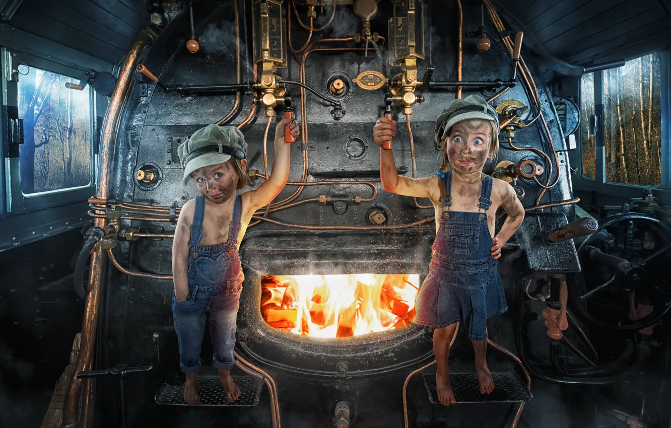 Photo wallpaper children, the engine, girl, furnace, firemen