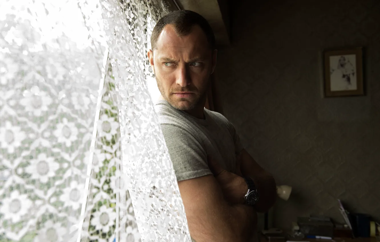 Photo wallpaper Jude Law, Jude Law, The black sea, Black Sea, Captain Robinson