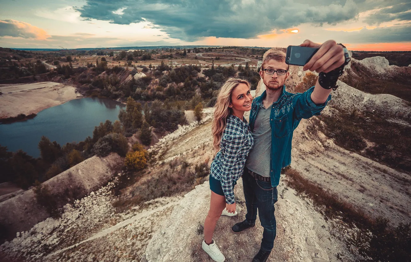 Photo wallpaper girl, landscape, guy, photographer, selfie, selfie, Martin Brest