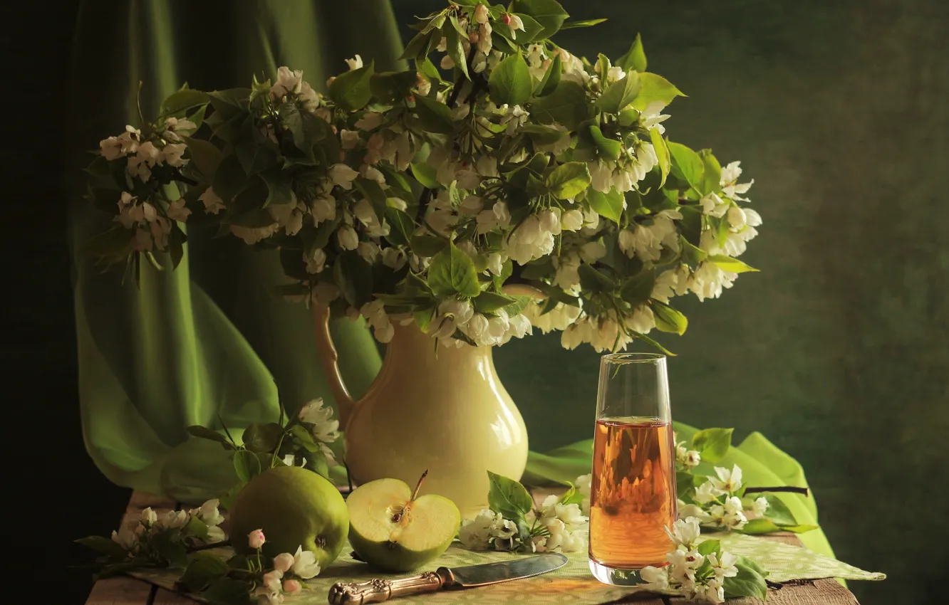 Photo wallpaper leaves, light, flowers, branches, green, table, wine, apples