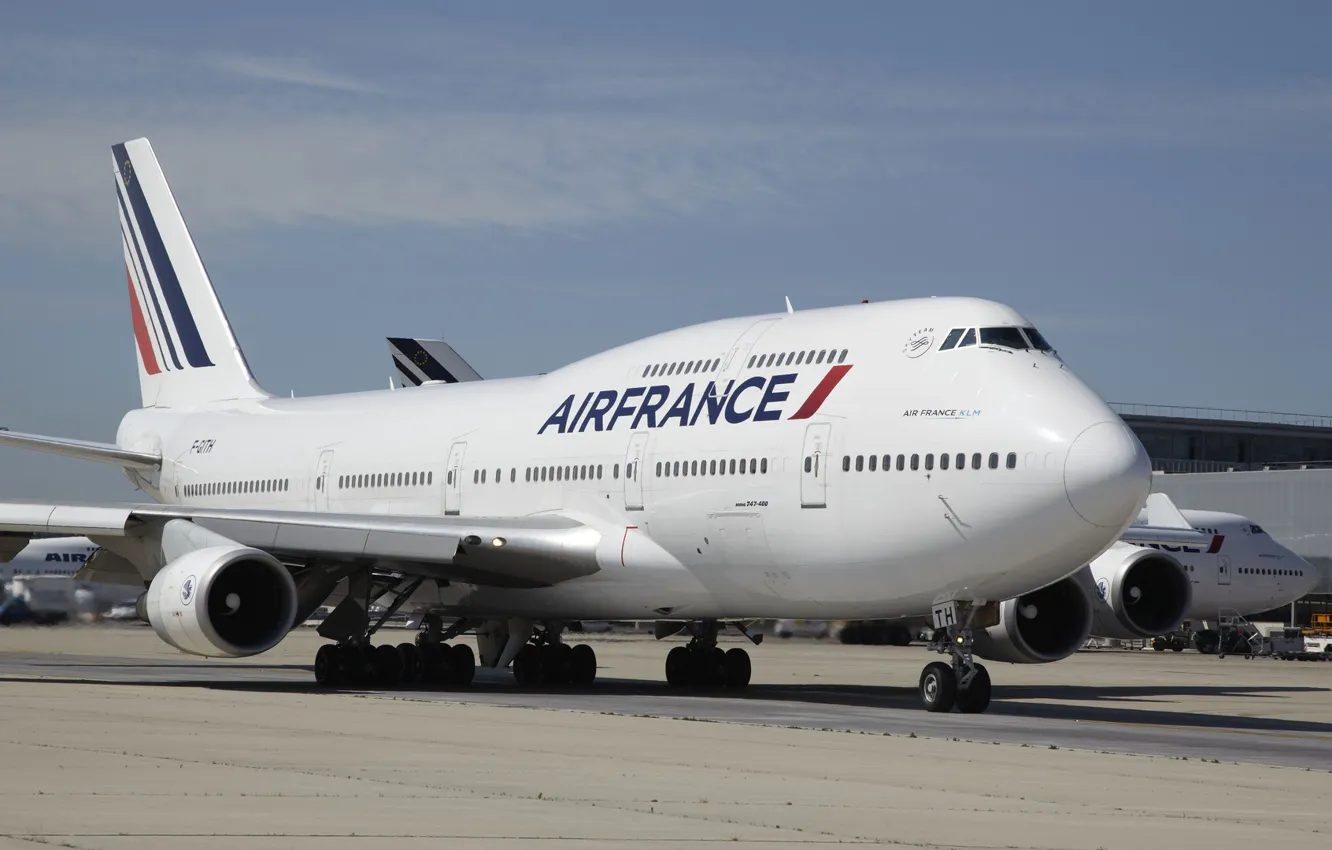 Photo wallpaper Airport, Boeing, Boeing, 747, The plane, Passenger, 400, AirFrance