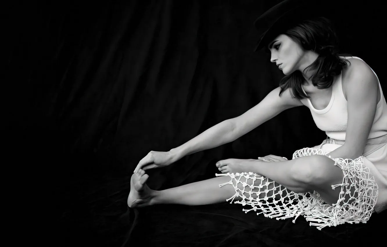 Photo wallpaper girl, barefoot, actress, beauty, Emma Watson, Emma Watson, Hermione, celebrity