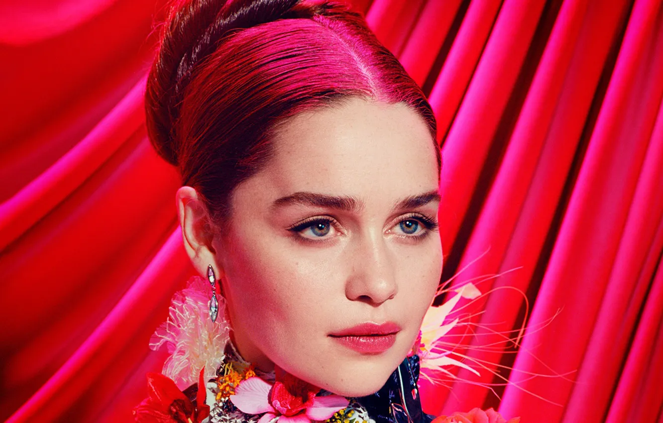 Photo wallpaper portrait, celebrity, Emilia Clarke