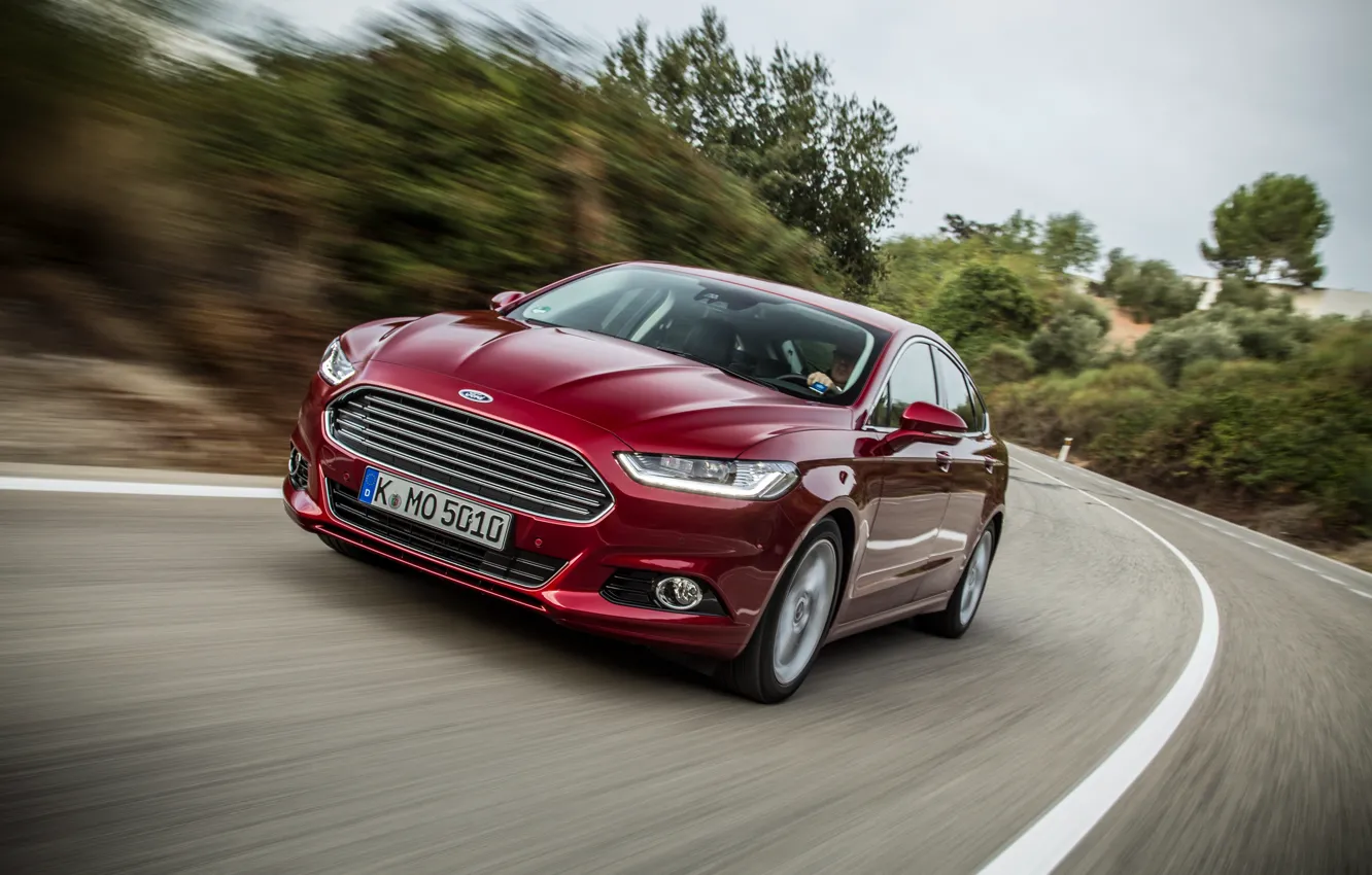 Photo wallpaper Ford, red, hatchback, mondeo